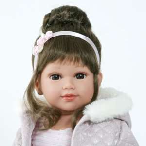 Poupée européenne fille en vinyle