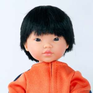 Arun suberbe garçon asiatique de 28 cm